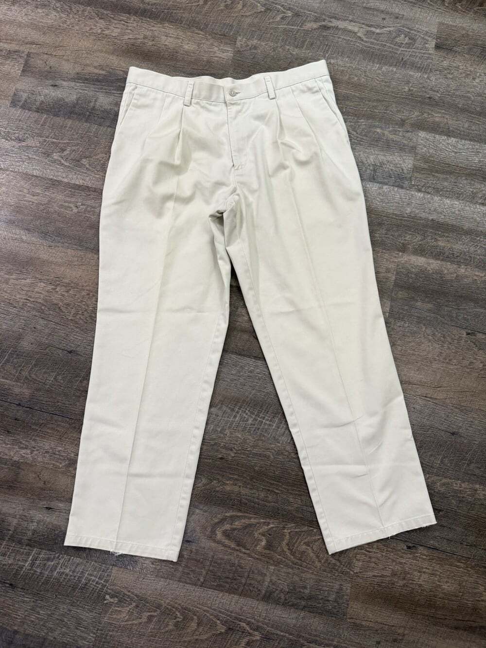 Vintage Levis Dockers Double Pleated Khaki Pants Beige 38x31 Classic Fit